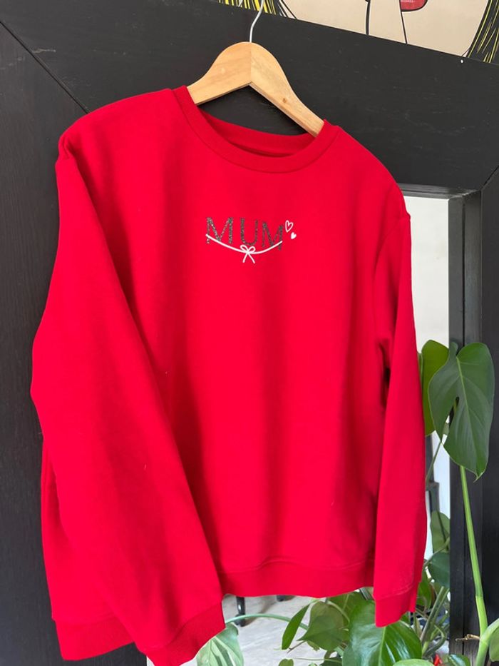Pull rouge Mum neuf
