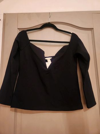 Top épaules nues décolleté V h&m