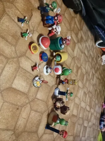 Gros lot figurines super Mario
