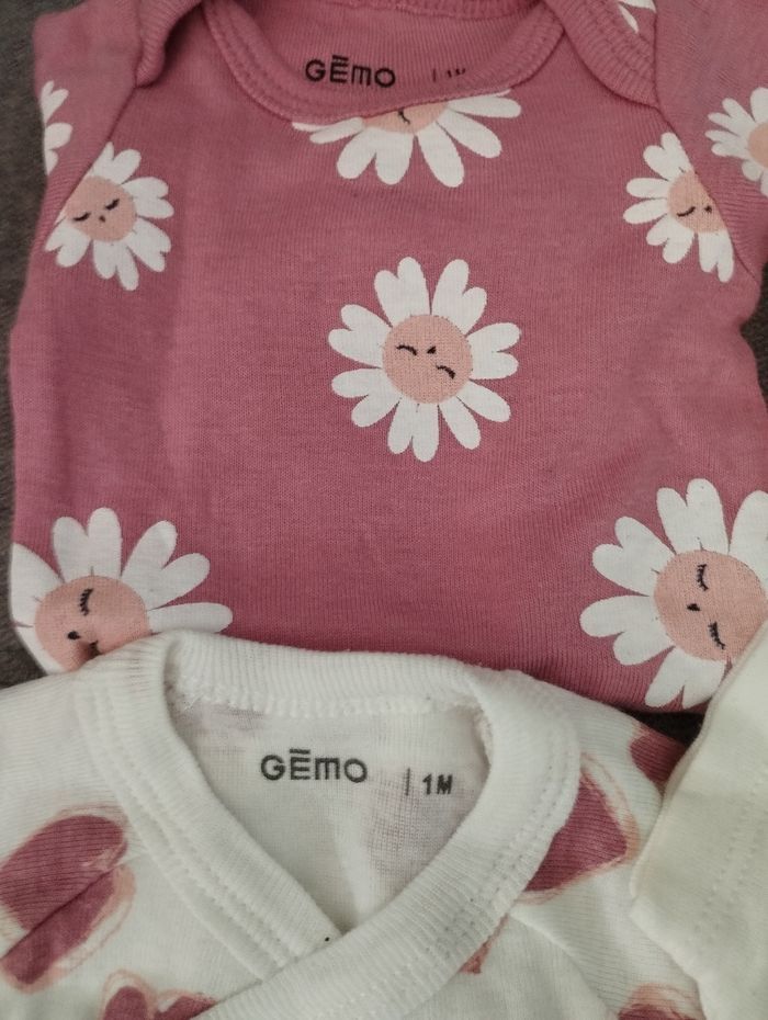 Lot 6 body manches courtes 1 mois Gémo - photo numéro 4