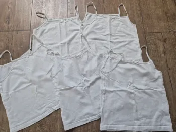 5 maillot de corps 6/7 ans primark