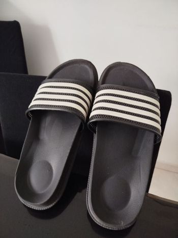 Claquettes taille 40