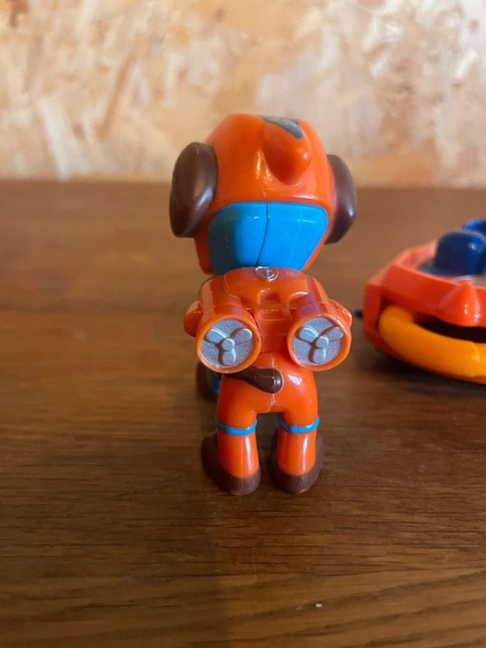 Idée cadeau 🎁 Figurine Zuma Launching Surfboard de la Pat Patrouille avec sa bouée à lancer - photo numéro 6