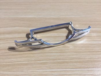 Pare-chocs arrière pièce détachée miniature Mercedes Benz 500 K 1936 Burago 1/20 1/20e 1/20eme #A46