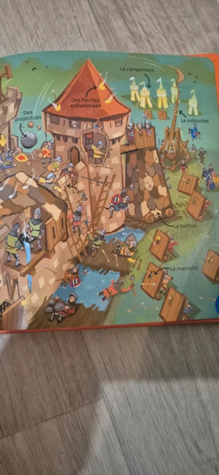 Livre - je découvre et je comprends les châteaux forts - photo numéro 3