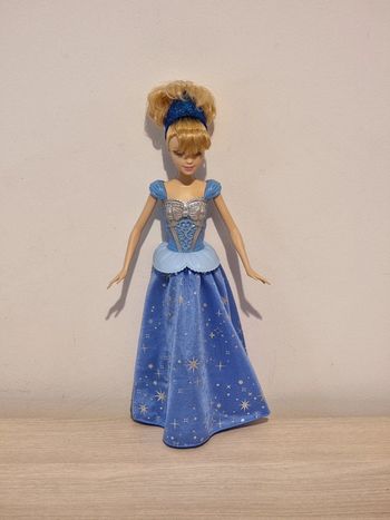 Poupée Cendrillon Robe virevoltante - Disney - Mattel