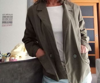 Veste kaki T 36. 3Suisses