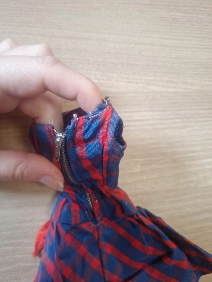 Robe rouge bleu barbie - photo numéro 5