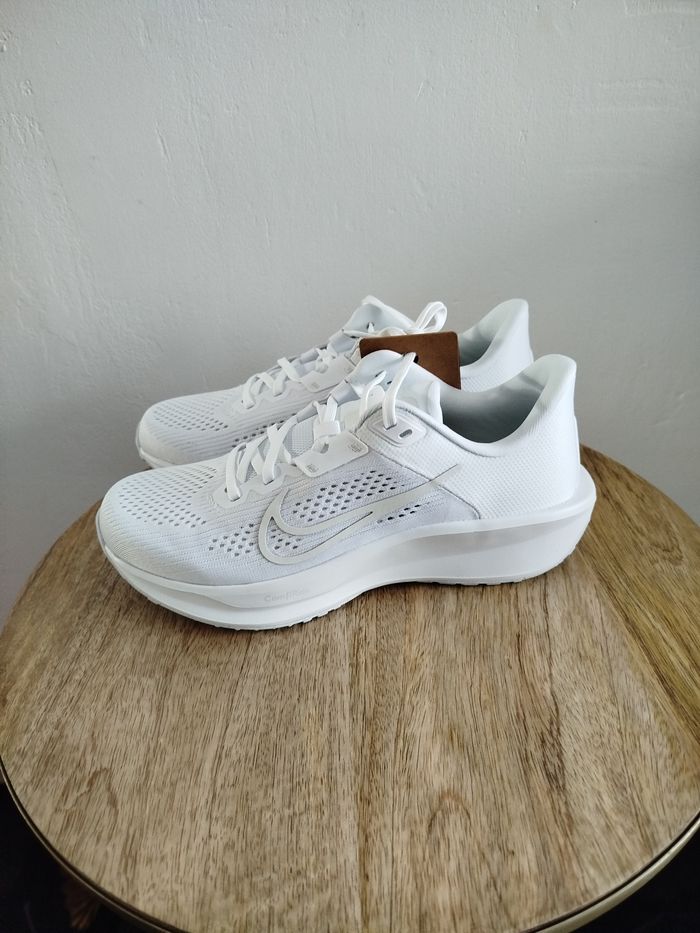 Baskets Nike T 40 - photo numéro 4