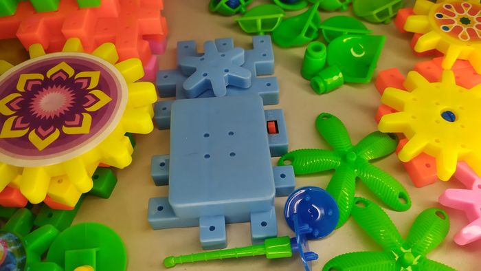 gros lot jeux d'engrenage et de construction '' funny cubes '' - photo numéro 5