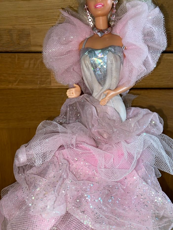 Barbie Mattel poupée diamant yeux sparkle eyes 1991 - photo numéro 3