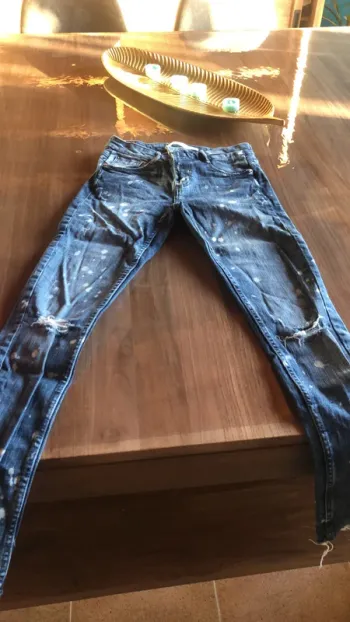 Jeans tacheté Zara