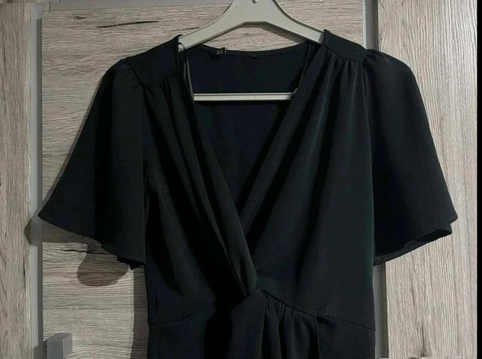 Robe dégriffée  M 38  femme habillée  chic  vert  foncé - photo numéro 2