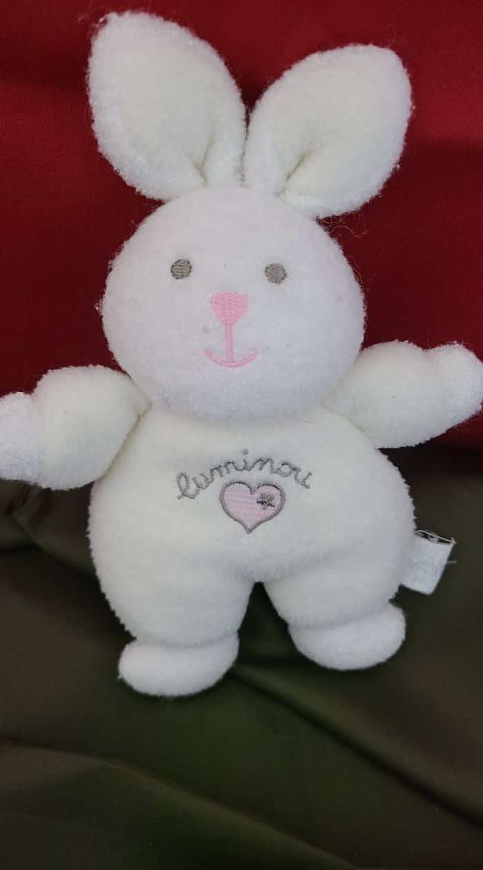 LUMINOU DOUDOU LAPIN BLANC FLUORESCENT COEUR