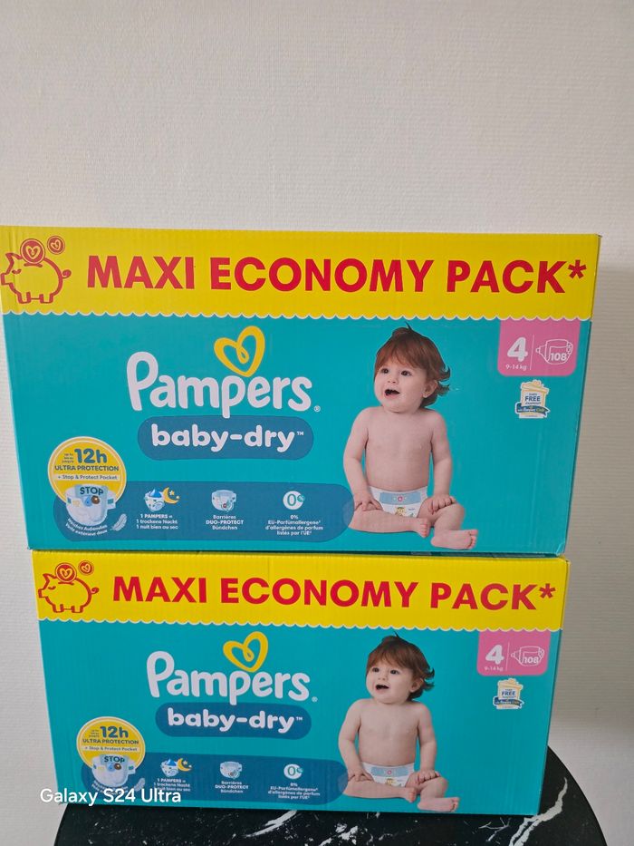 Lot 2 pack Pampers taille 4
