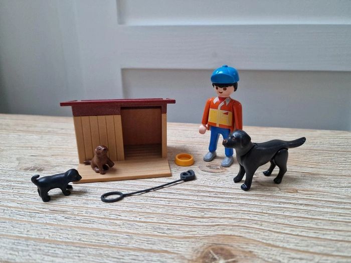 5125 Playmobil chiens et fermier