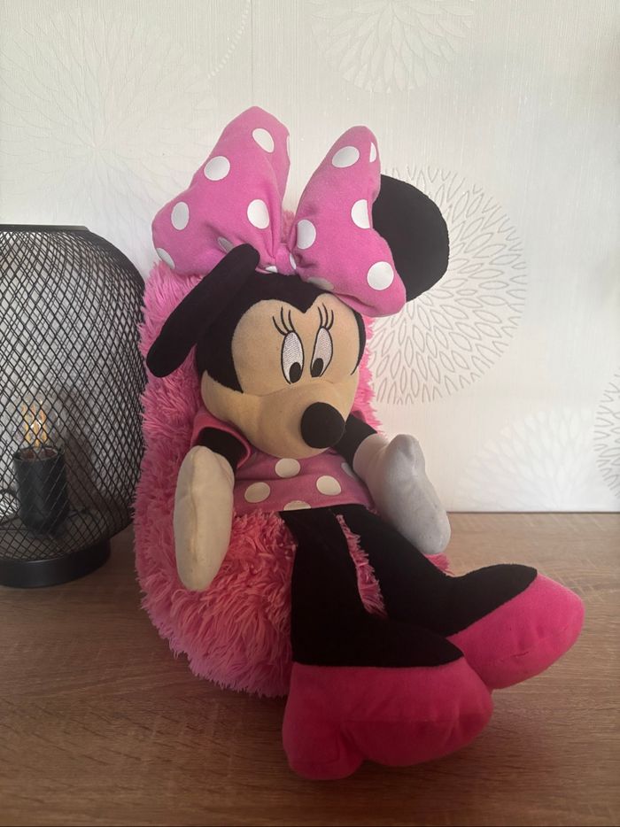Peluche / coussin Minnie