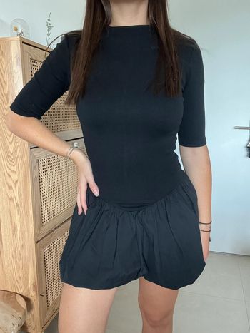 Robe noire Zara