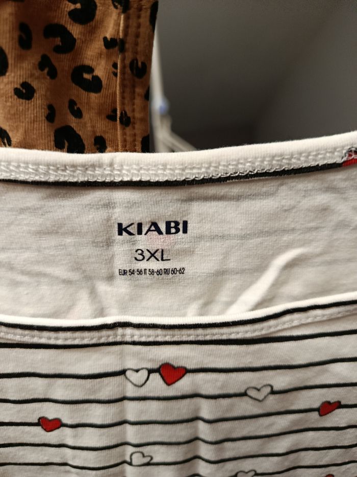 Lot de 2 débardeurs taille xxxl Kiabi - photo numéro 2