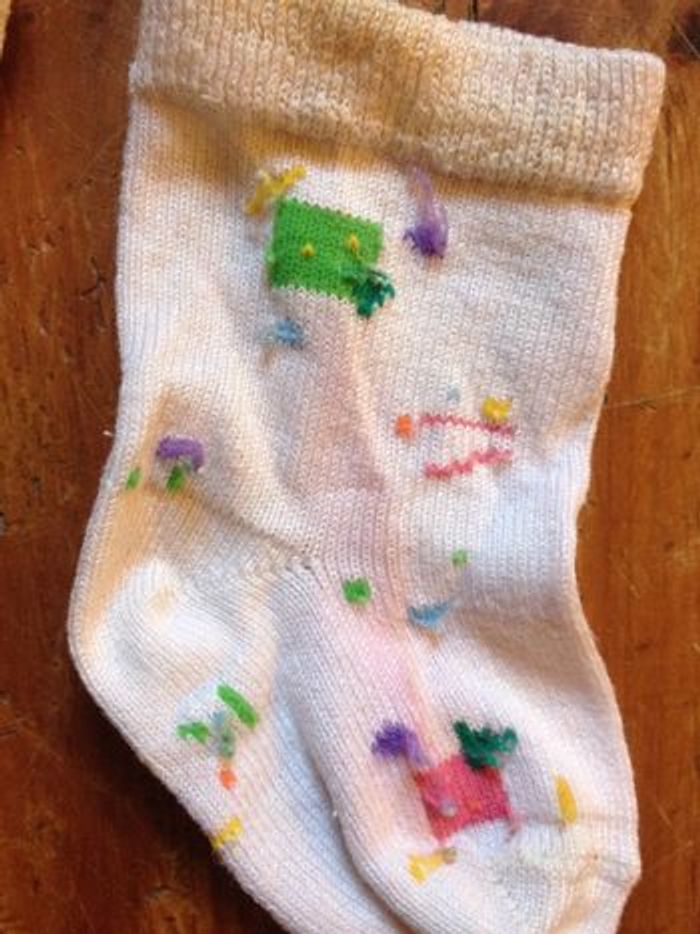 Une paire de chaussettes imprimés pour bébé - photo numéro 9