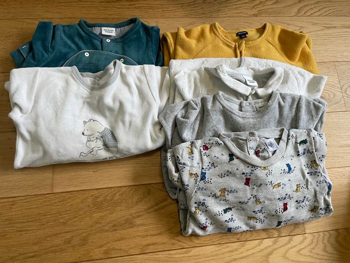 Lot pyjamas chauds 24 mois