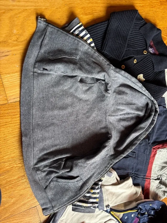 lot de gilet pull - photo numéro 3