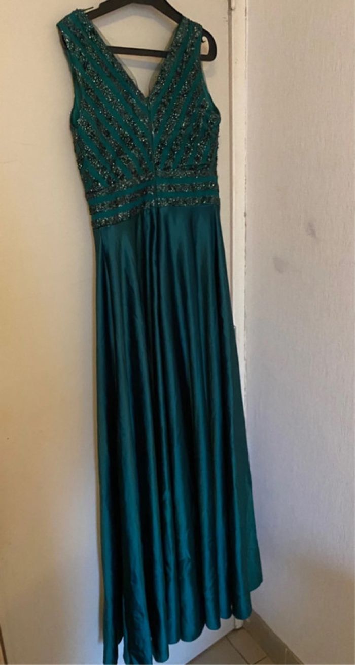 Robe de soirée - photo numéro 2