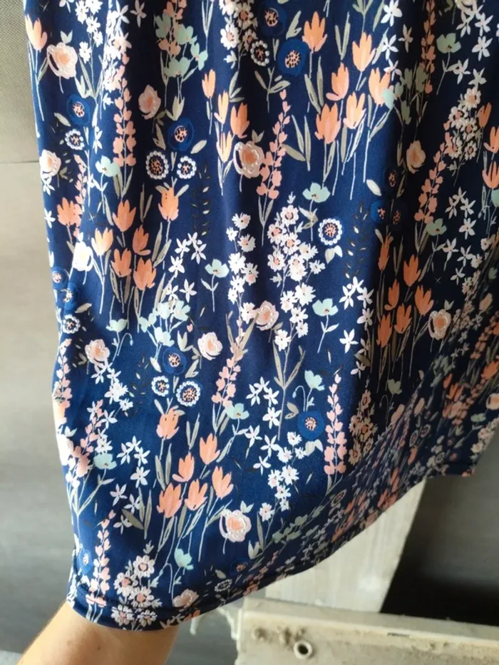 T-shirt/blouse à fleurs souple Armand Thiery - photo numéro 5
