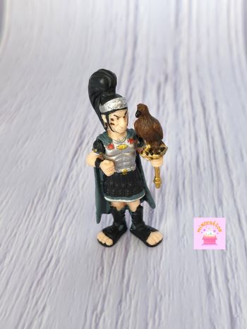 Mini Figurine légionnaire avec son aigle Plastoy 2008 - Astérix aux JO