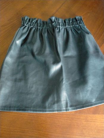 Jupe simili cuir noir T:S