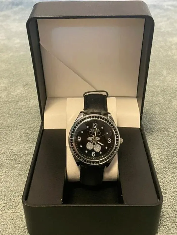 Montre le temps des Cerise