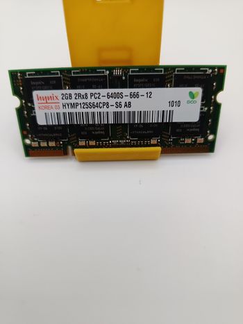 LOT 2 CARTES DDR2. 2GB Rx8 PC2-6400S-666-12