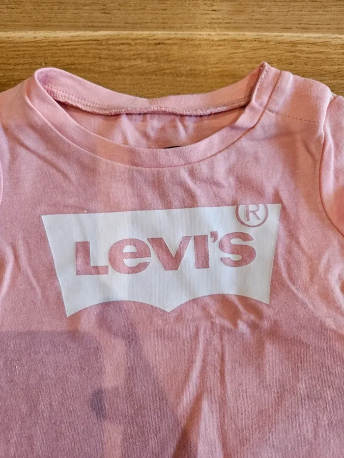 T-shirt levis 3 mois - photo numéro 2