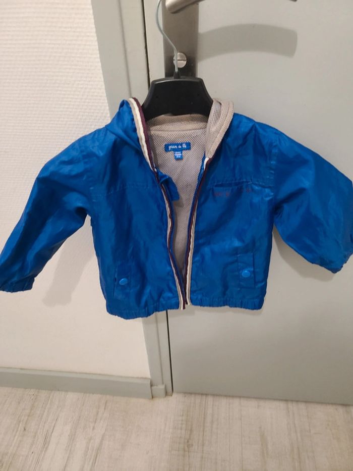 Veste coupe vent, imperméable avec capuche Bleu roi. Taille 18 mois Grain de blé, Z - photo numéro 2