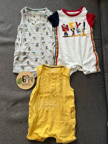 Lot combishort bébé Disney 