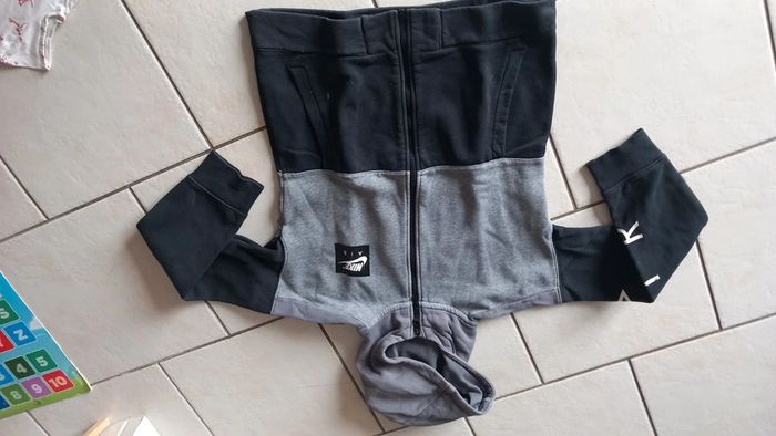 Gilet zippe nike à capuche 12/13 ans - photo numéro 2