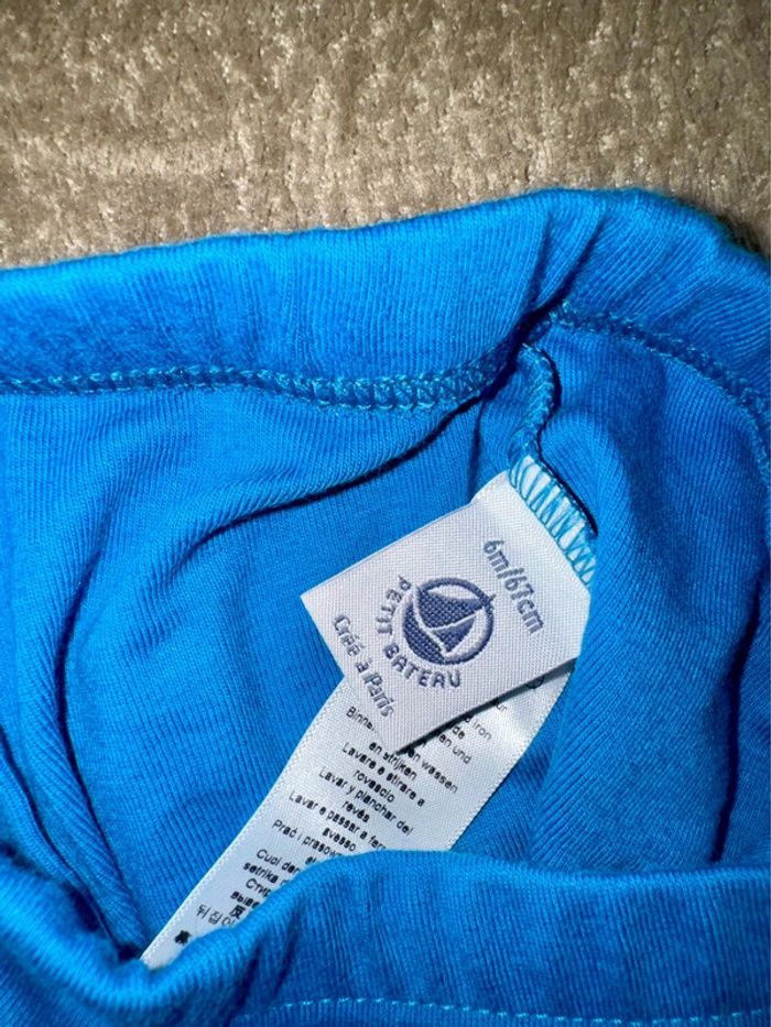 Short bleu - photo numéro 3