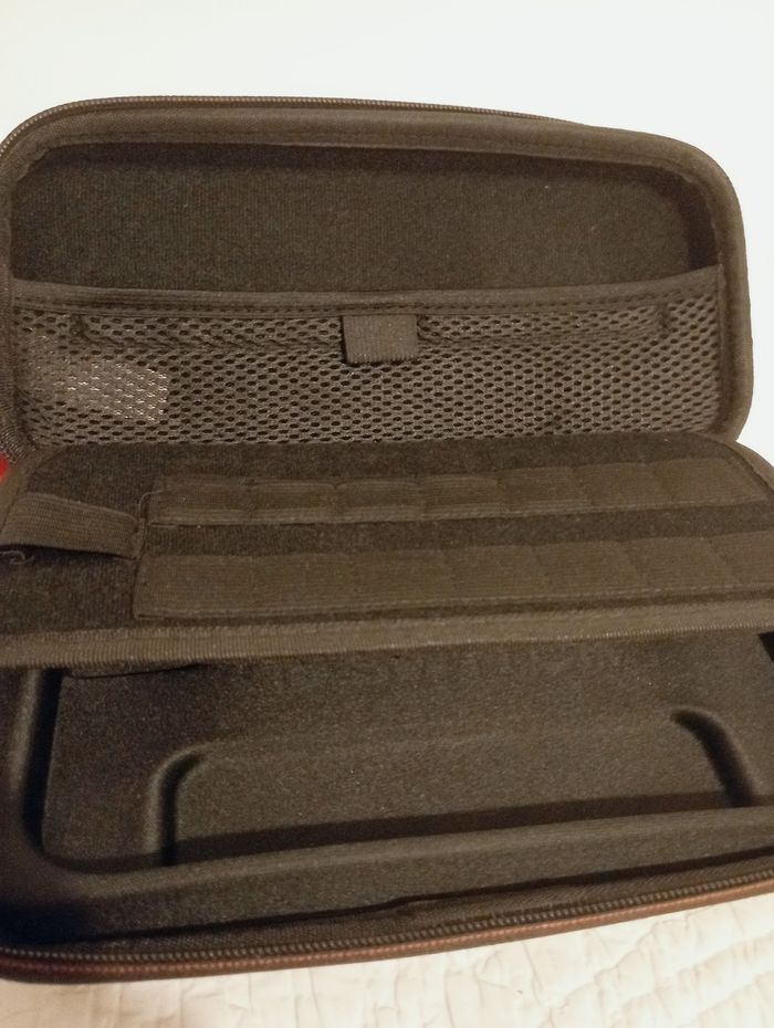 Pochette de rangement pour les jeux et la switch - photo numéro 2