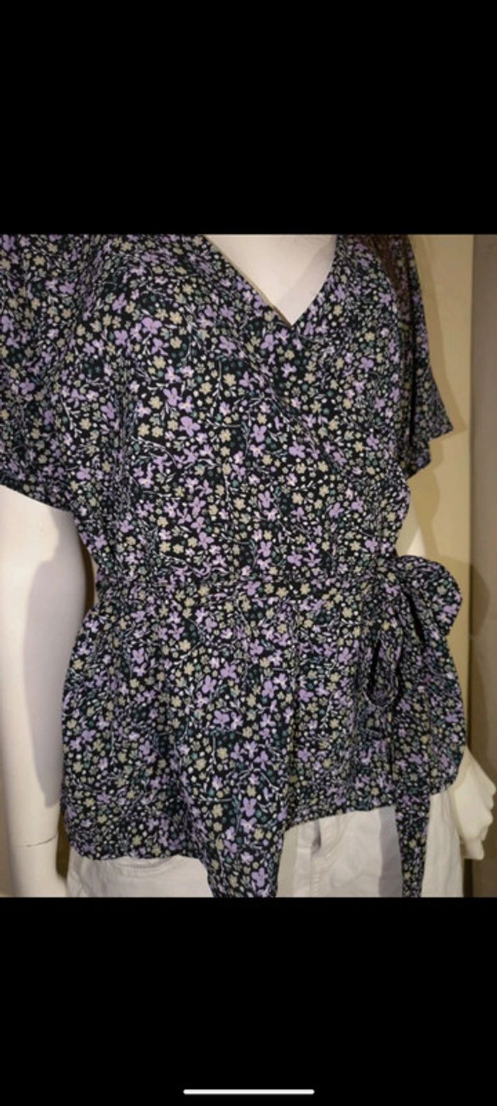 Haut fluide péplum fleuri noir violet L - photo numéro 3