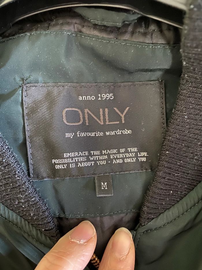 Veste style Bomber Only Taille M - photo numéro 3