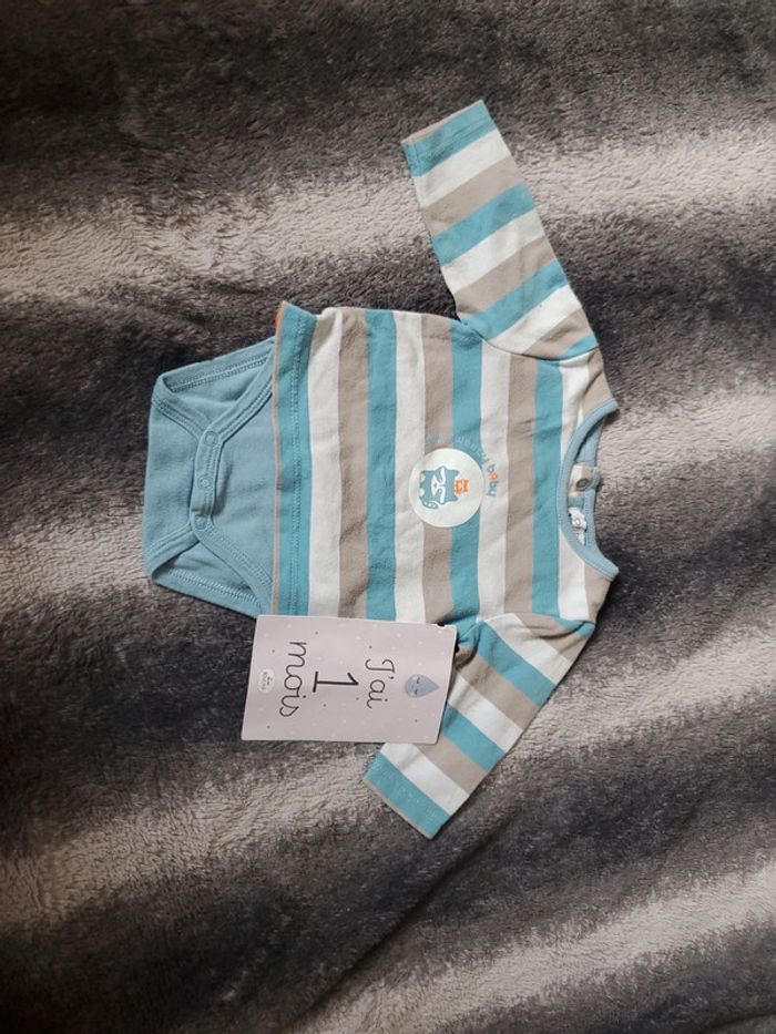 Body avec tee shirt manches longues 1 mois - photo numéro 2