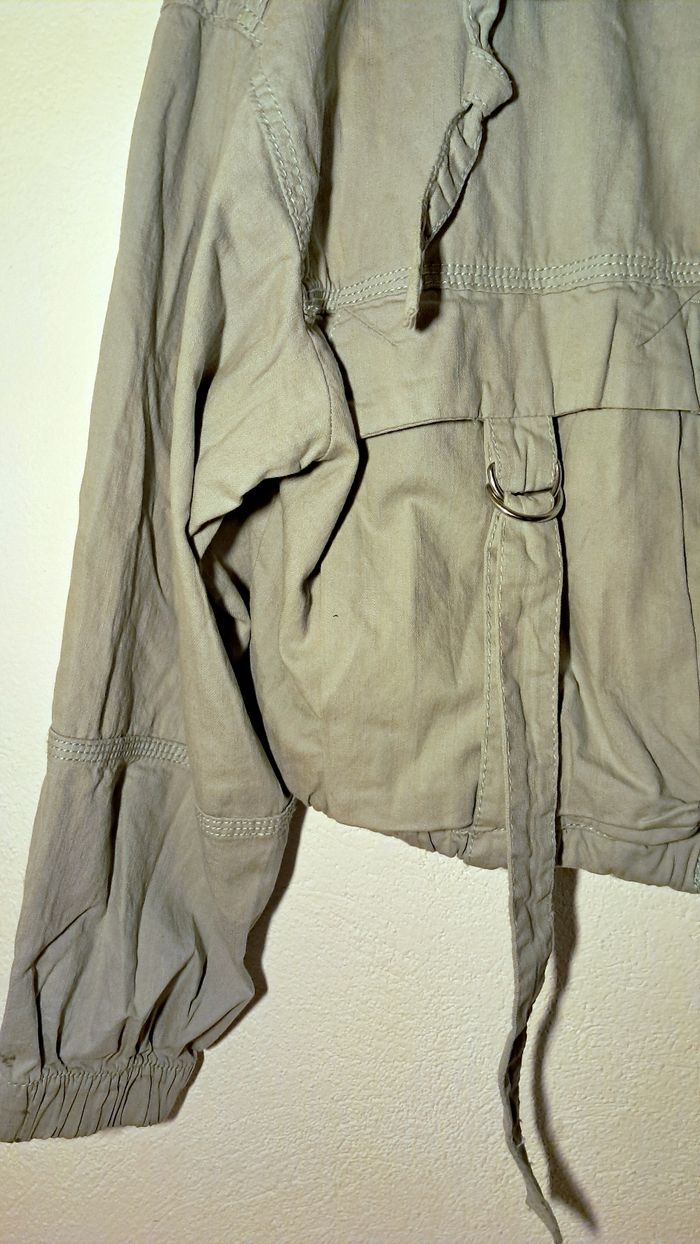 Veste courte kaki clair style cargo – Bershka - photo numéro 3