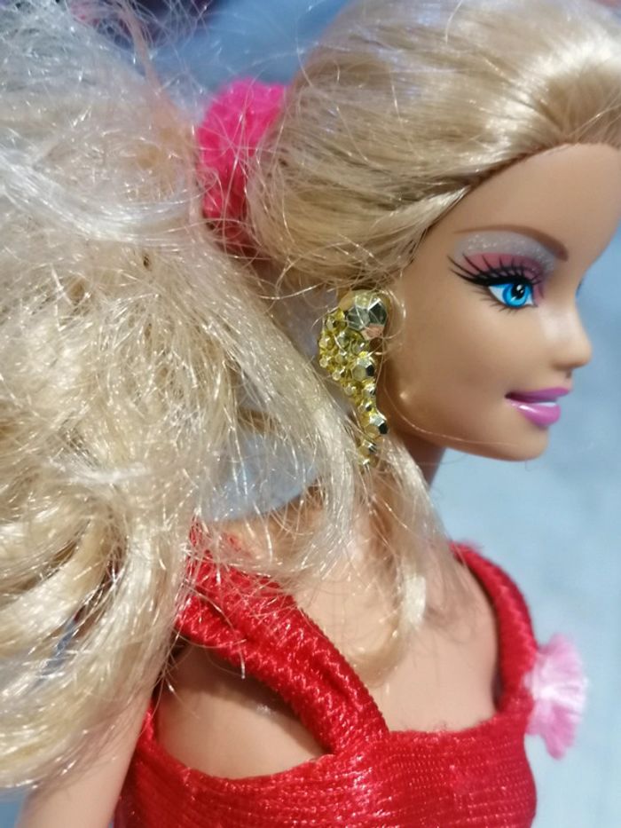 Barbie glamour chic 👧🏻 - photo numéro 9