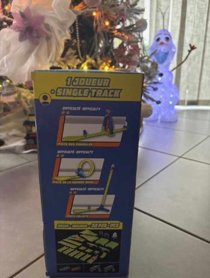 La légende de Spark – Circuit Spécial Duel + 2 Lanceurs Turbo Réacteur + 2 Véhicules - photo numéro 5