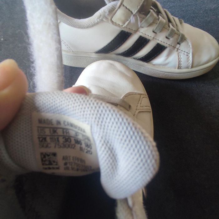 Basket adidas taille 30 - photo numéro 5