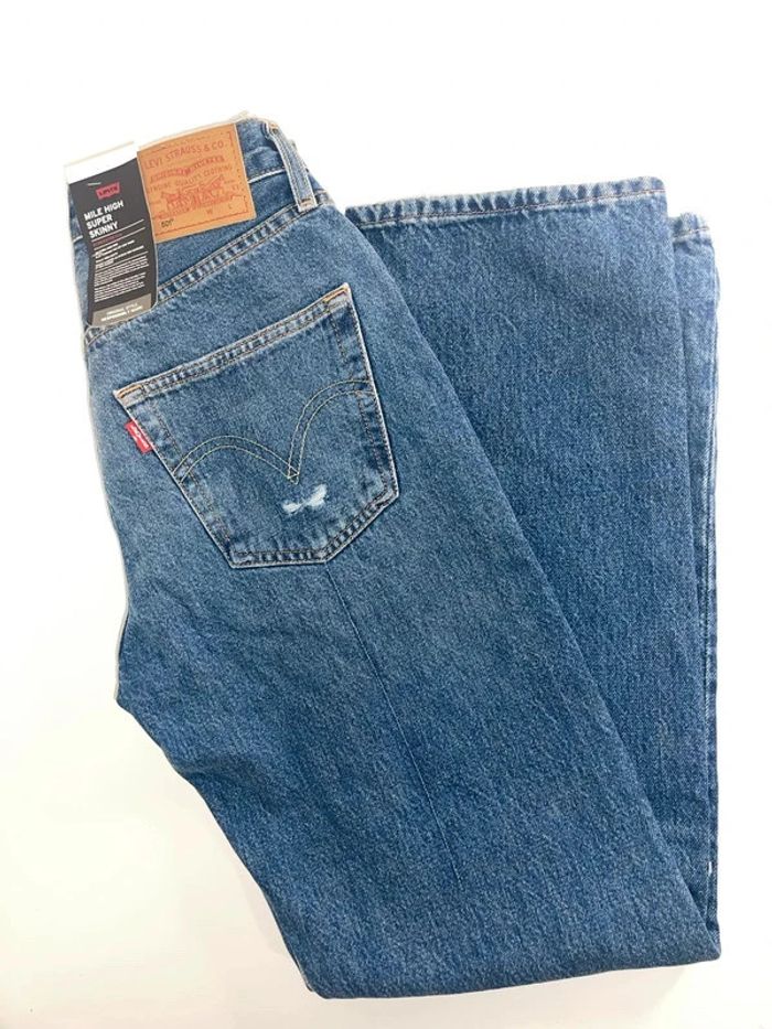Jean Levis 501