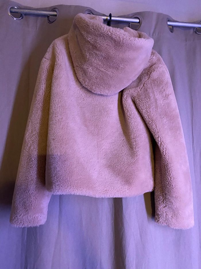 Veste fourrure à capuche - photo numéro 2