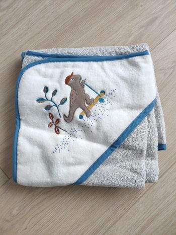 Sortie de bain + linge basque NEUFS