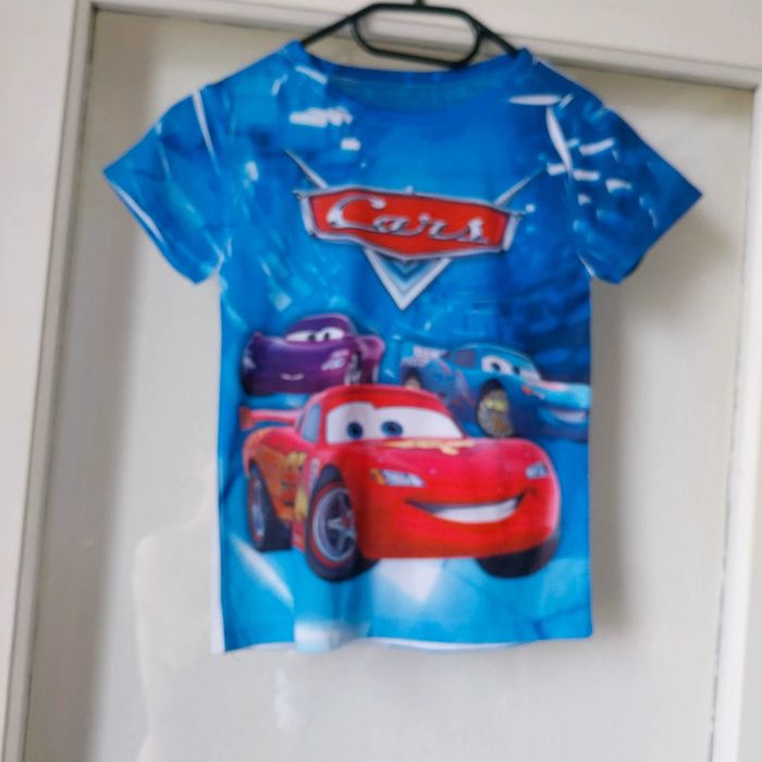 T-shirt cars taille 6 ans neuf - photo numéro 2