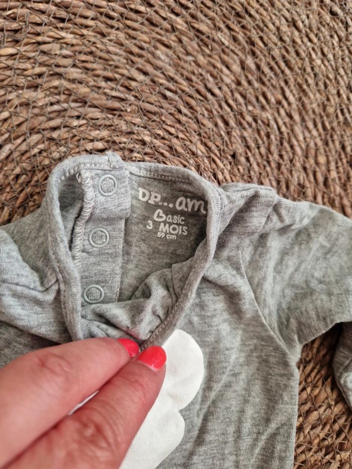 Joli tee-shirt manches longues DPAM taille 3 mois - photo numéro 4